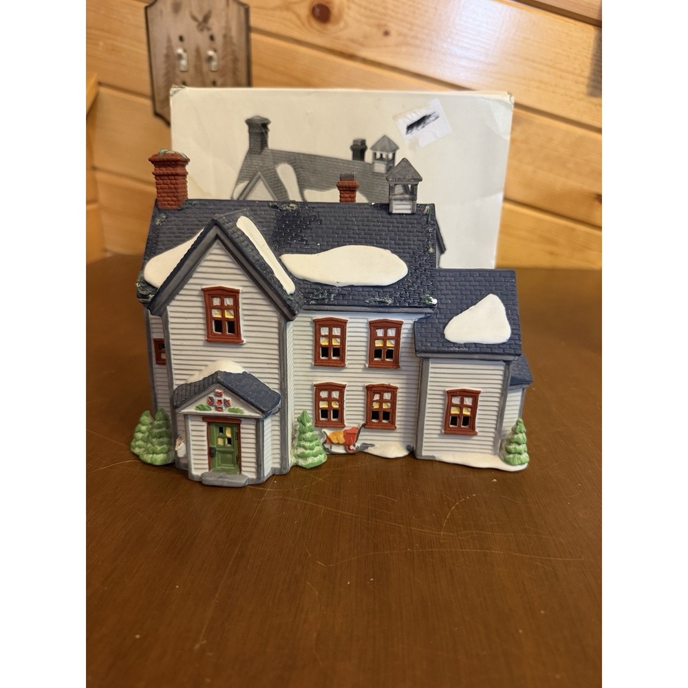 Dept 56 Heritage Village Collection New England Pennsylvania Dutch Farmhouse